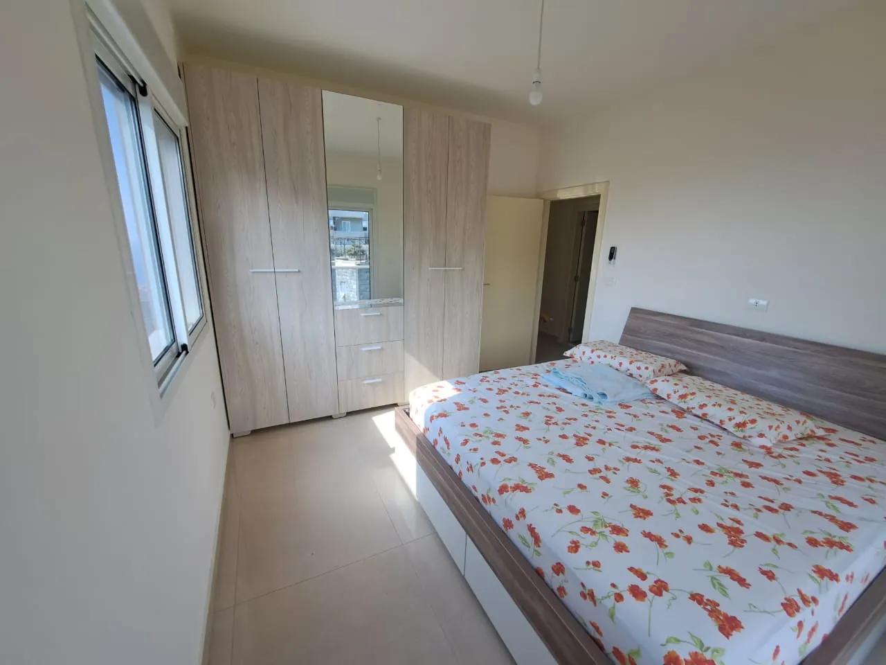 Fully Furnished Apartment with a beautiful sea view for Rent in Blat, Jbeil — الصورة 8