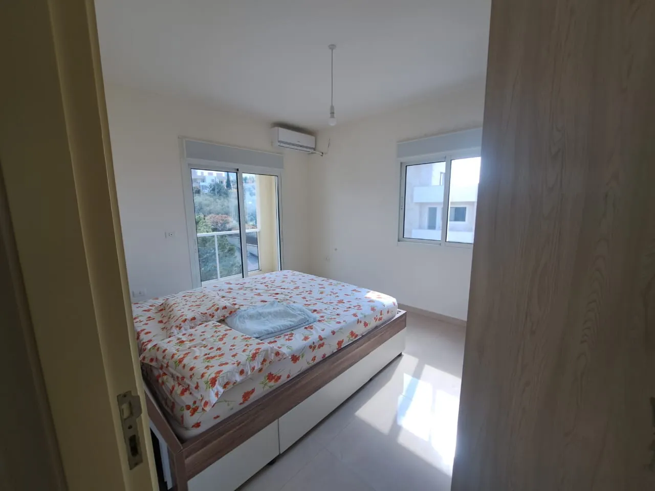 Fully Furnished Apartment with a beautiful sea view for Rent in Blat, Jbeil — الصورة 9