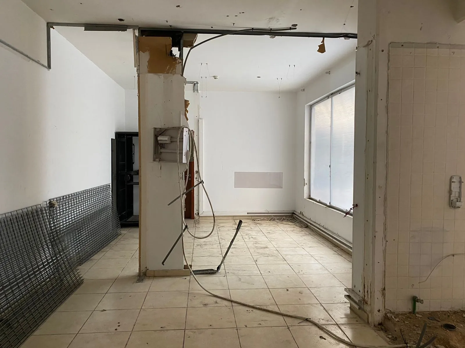 Open Space Office for Rent in Saifi — الصورة 6