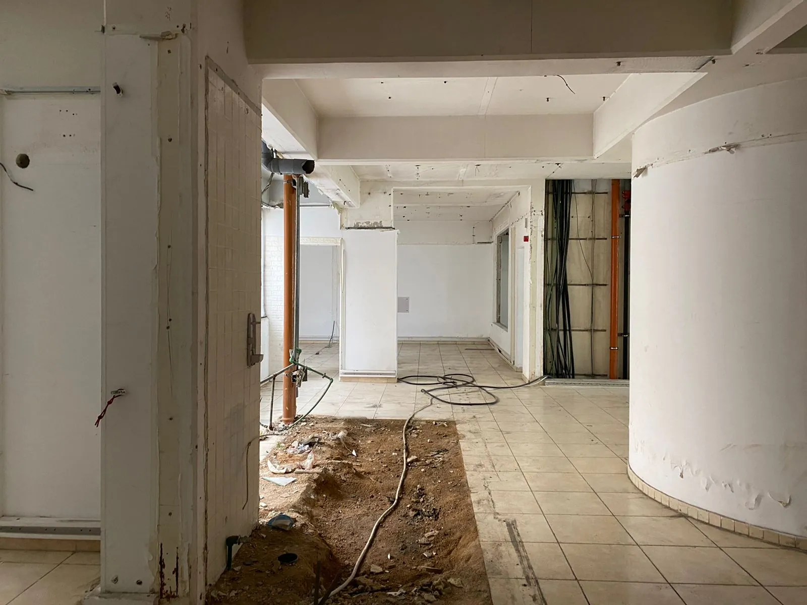 Open Space Office for Rent in Saifi — الصورة 7