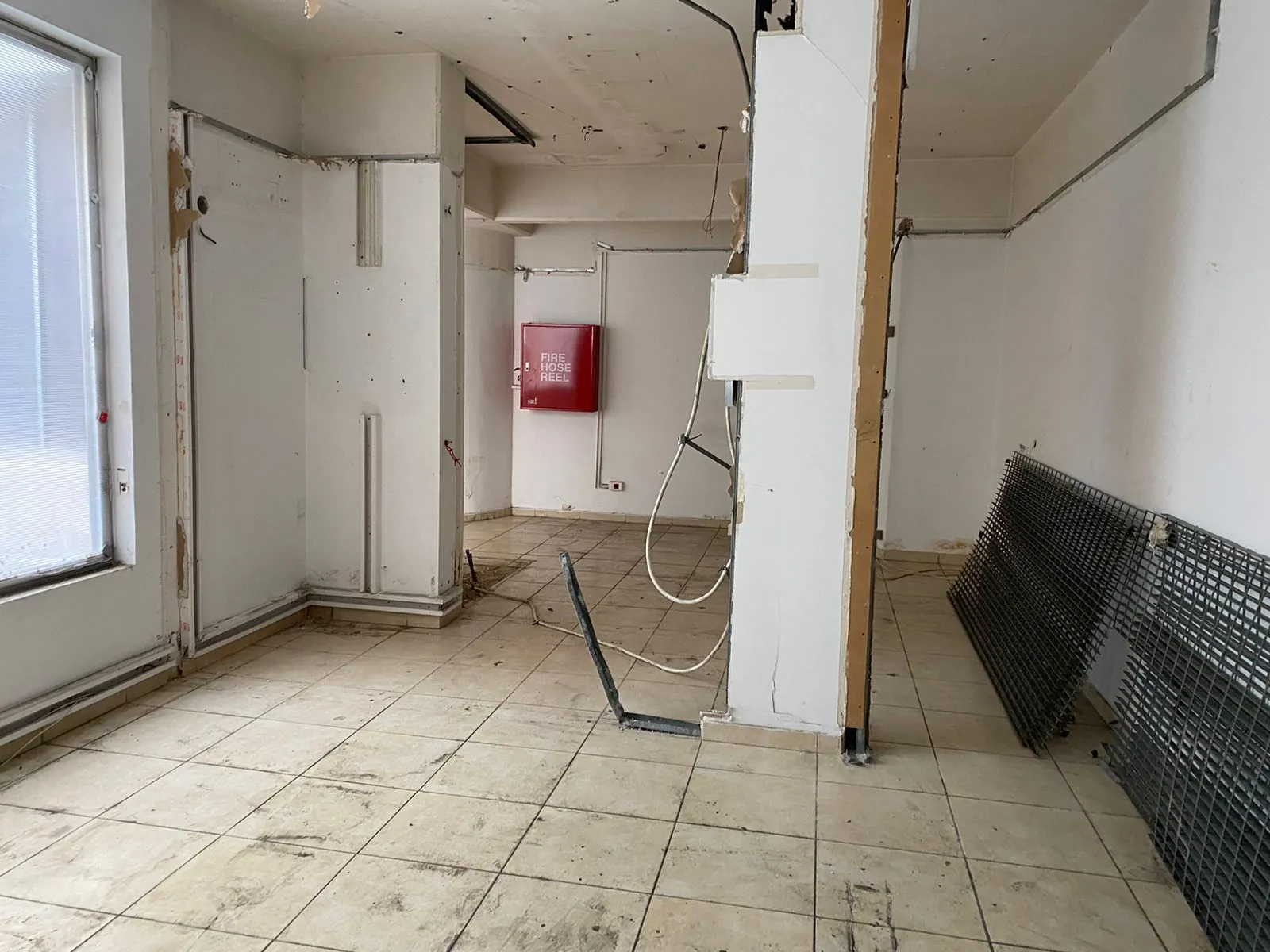 Open Space Office for Rent in Saifi — الصورة 9