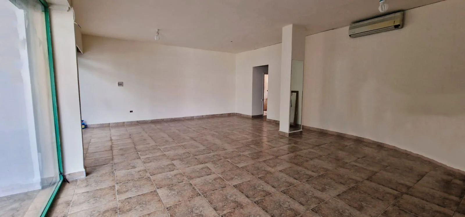 Commercial Space for Rent in Batroun — الصورة 2