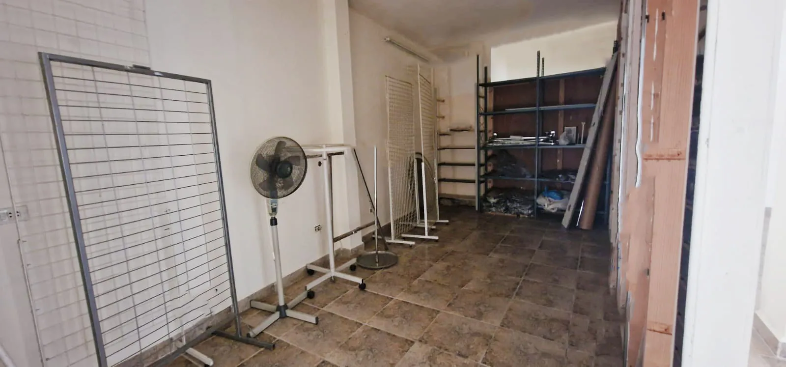 Commercial Space for Rent in Batroun — الصورة 3