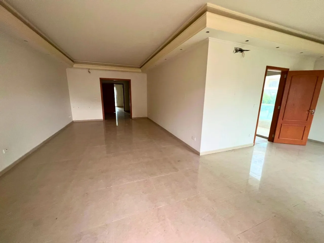 200 sqm Apartment for Sale in Kfarhbeib