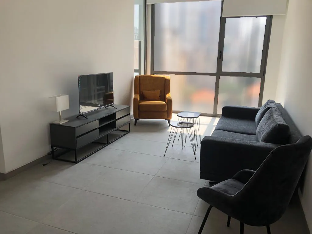 Cozy Furnished Apartment for Rent Monot, Achrafieh — الصورة 1