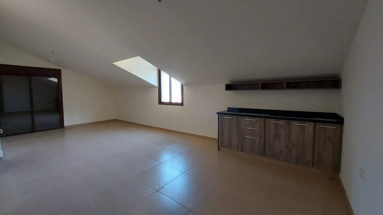 Super Deluxe Duplex For Sale In Halat — الصورة 4