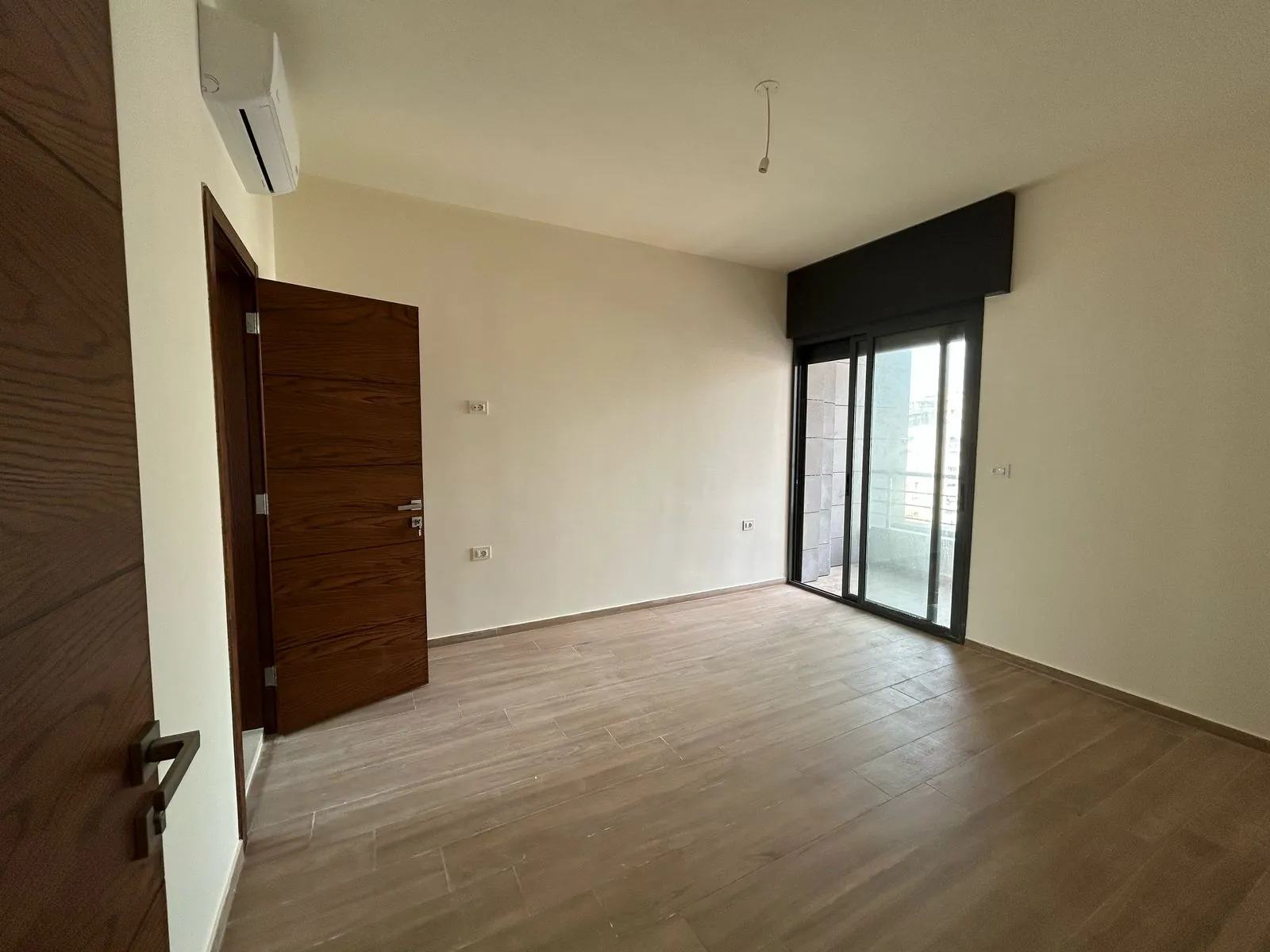Brand New 3-Bedroom Apartment For Sale In Verdun — الصورة 3
