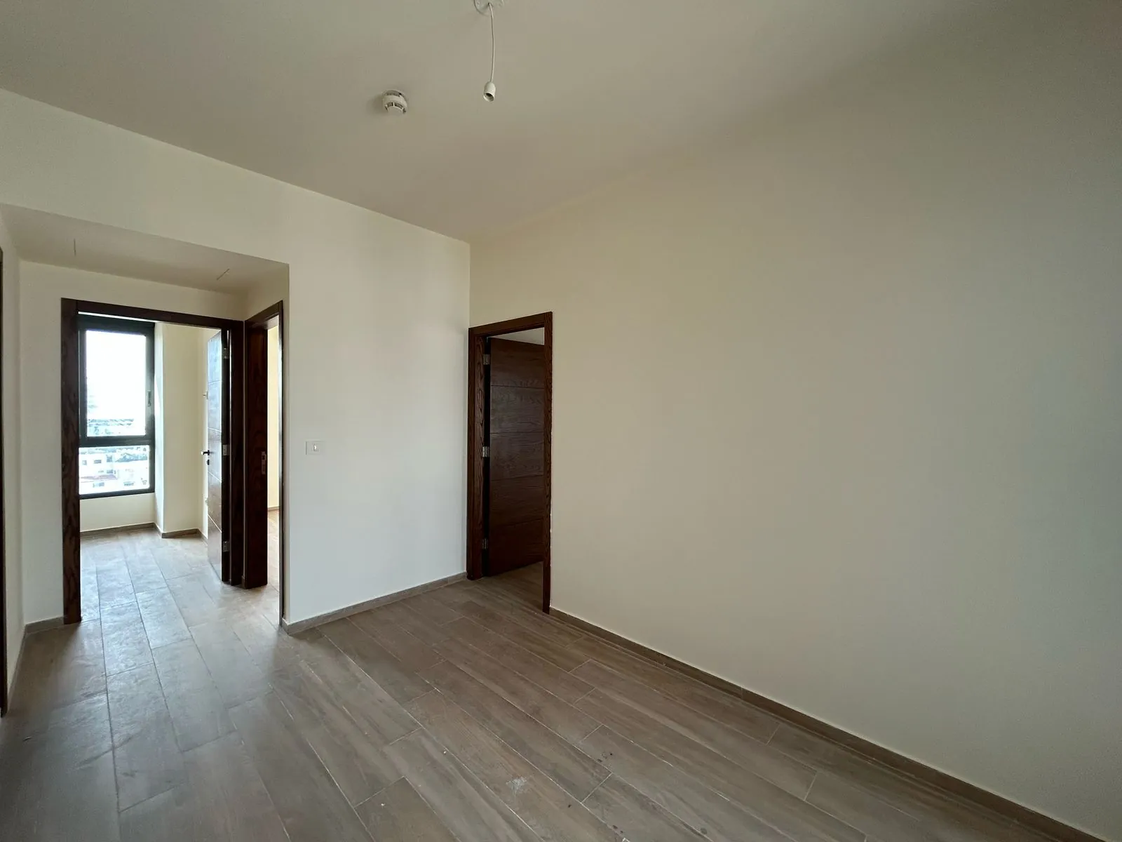 Brand New 3-Bedroom Apartment For Sale In Verdun — الصورة 4