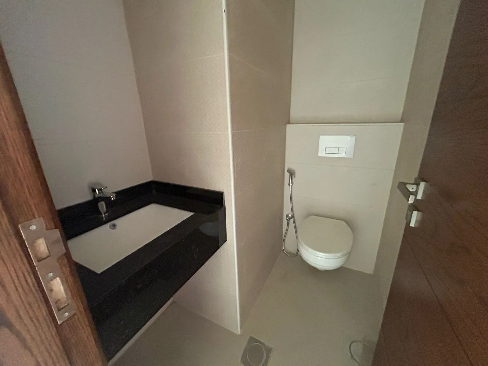 Brand New 3-Bedroom Apartment For Sale In Verdun — الصورة 8