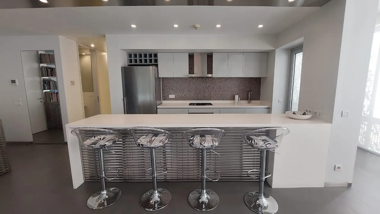 Beautifully Decorated Apartment for Rent in Achrafieh, Lycée — الصورة 2