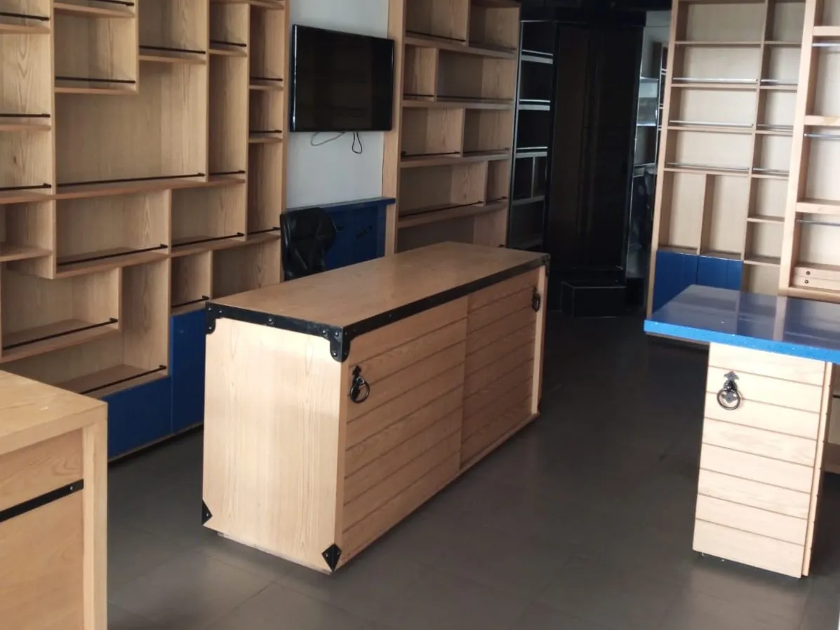 30 SQM Shop for Rent in Achrafieh, Carré D'or — الصورة 2