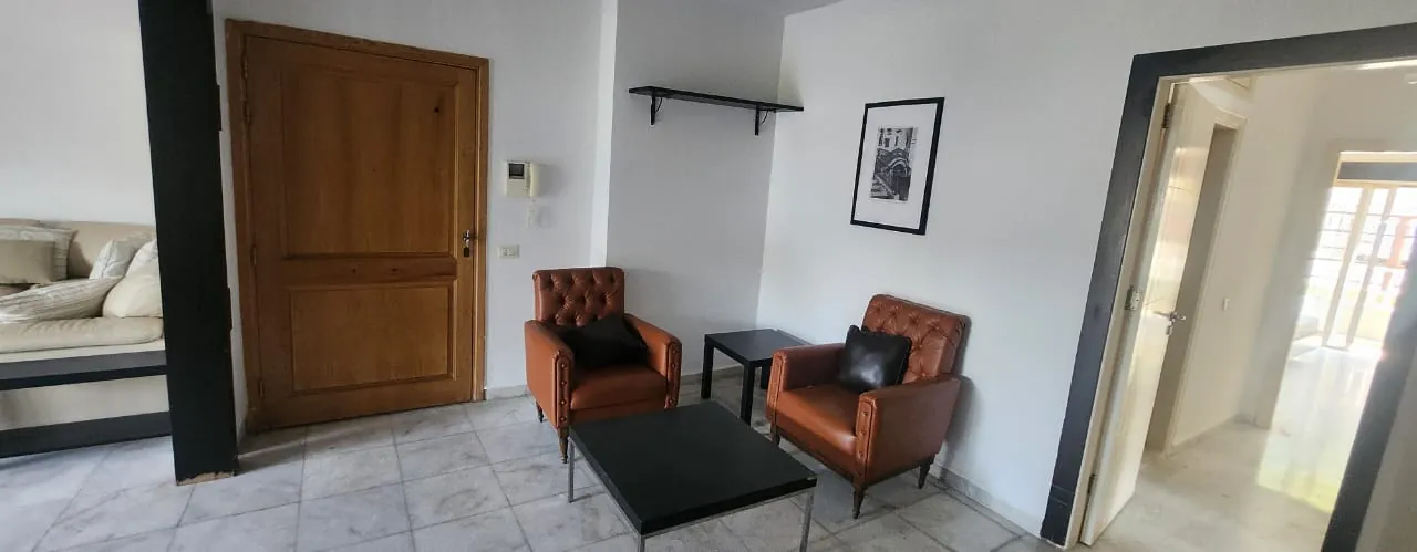 Partly Furnished Apartment for Rent in Adma with a Garden — الصورة 2