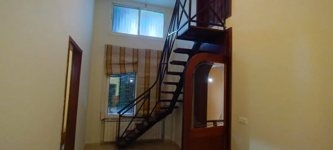 Stand Alone House With Land for Sale In Wata El Joz — الصورة 3