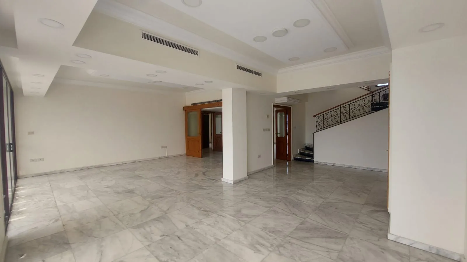 Duplex Rooftop for Rent in Zoukak El Blat, Down Town