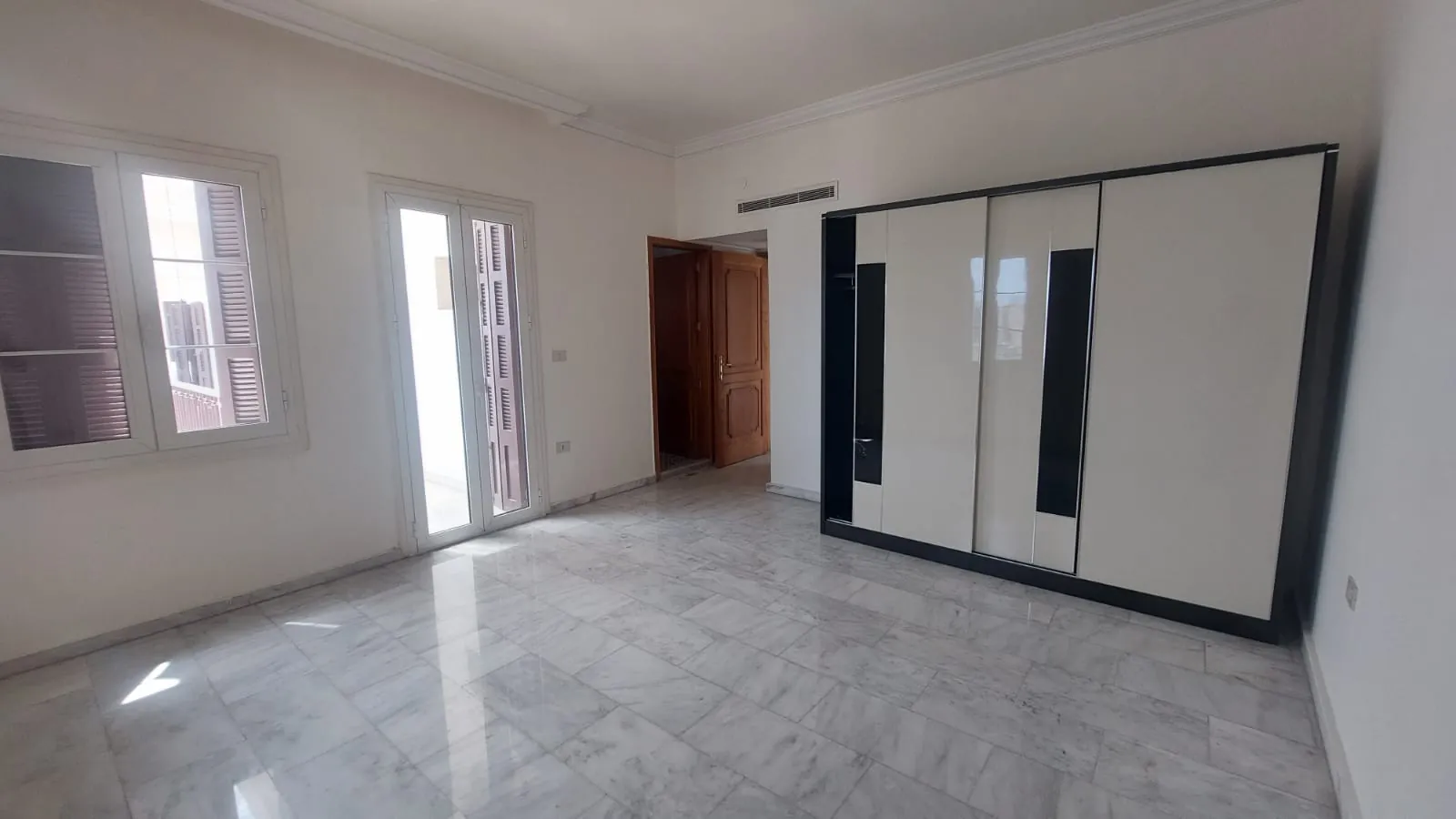 Duplex Rooftop for Rent in Zoukak El Blat, Down Town — الصورة 9