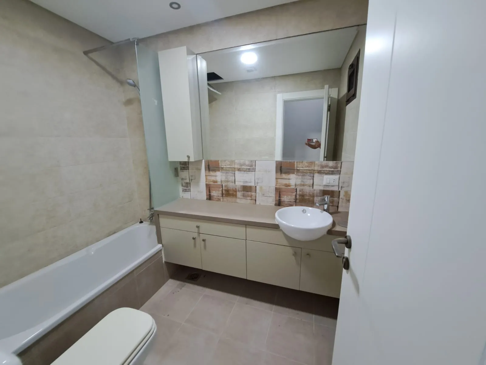 Spacious Apartment for Sale in Hboub — الصورة 7