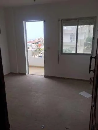 Spacious Apartment for Sale in An Old Building in Blat, Jbeil — الصورة 5
