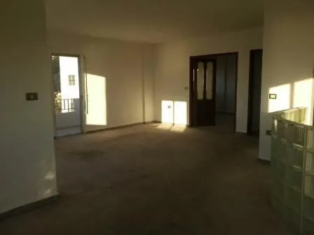 Spacious Apartment for Sale in An Old Building in Blat, Jbeil — الصورة 8