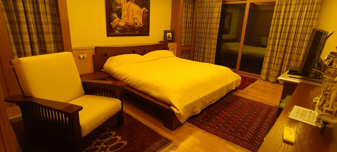 A Unique Prestigious Furnished Villa With Garden for Sale in Faqra Club — الصورة 9