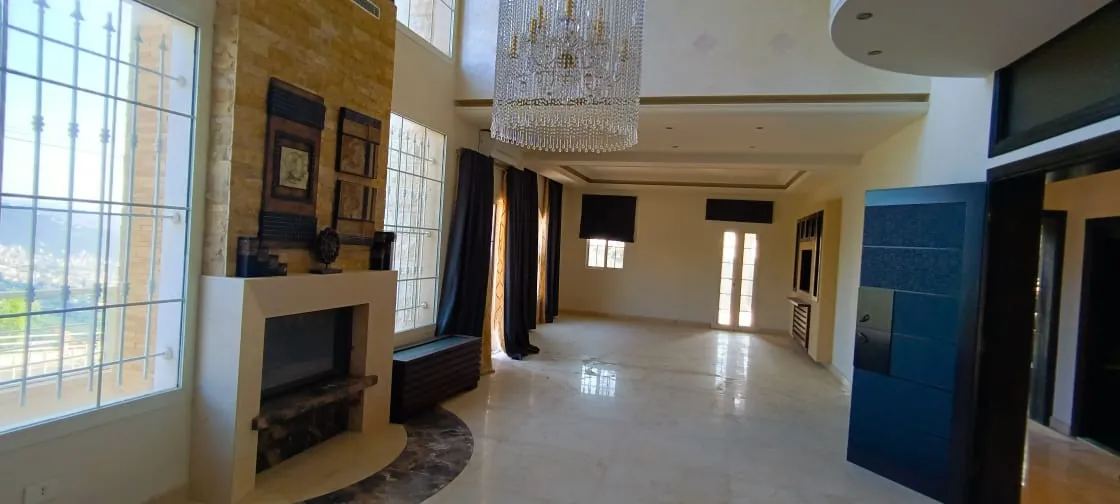 Villa With Garden and Panoramic Sea View for Rent In Fatqa — الصورة 5