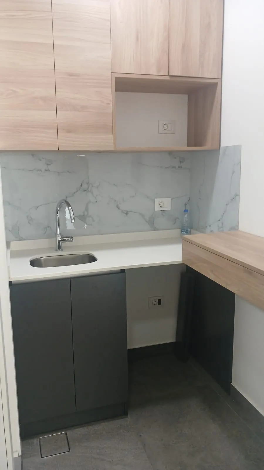 Ready To Move Office for Rent In Dekweneh — الصورة 6