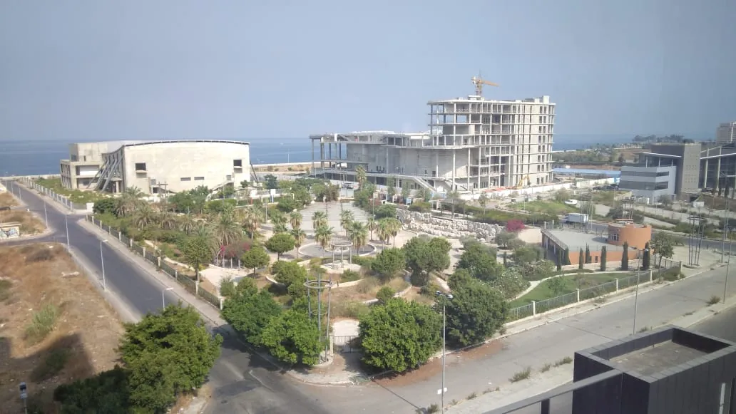 Fully Furnished High-End Office With Panoramic View for Rent In Antelias — photo 7