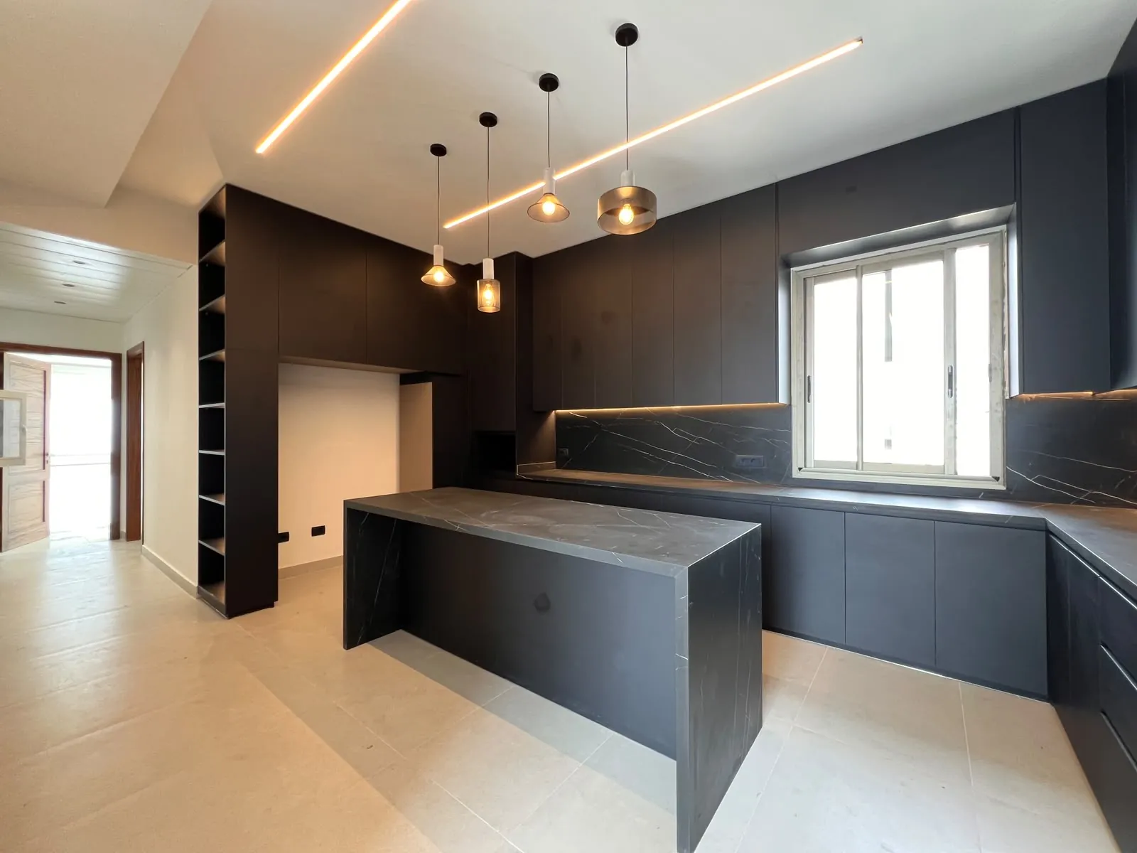 4-Bedroom Apartment with Panoramic Sea View for Sale in Pasteur — الصورة 4