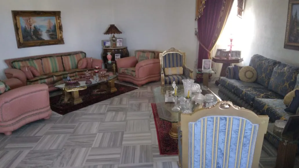 Spacious Apartment for Sale In Zouk Mosbeh — الصورة 4