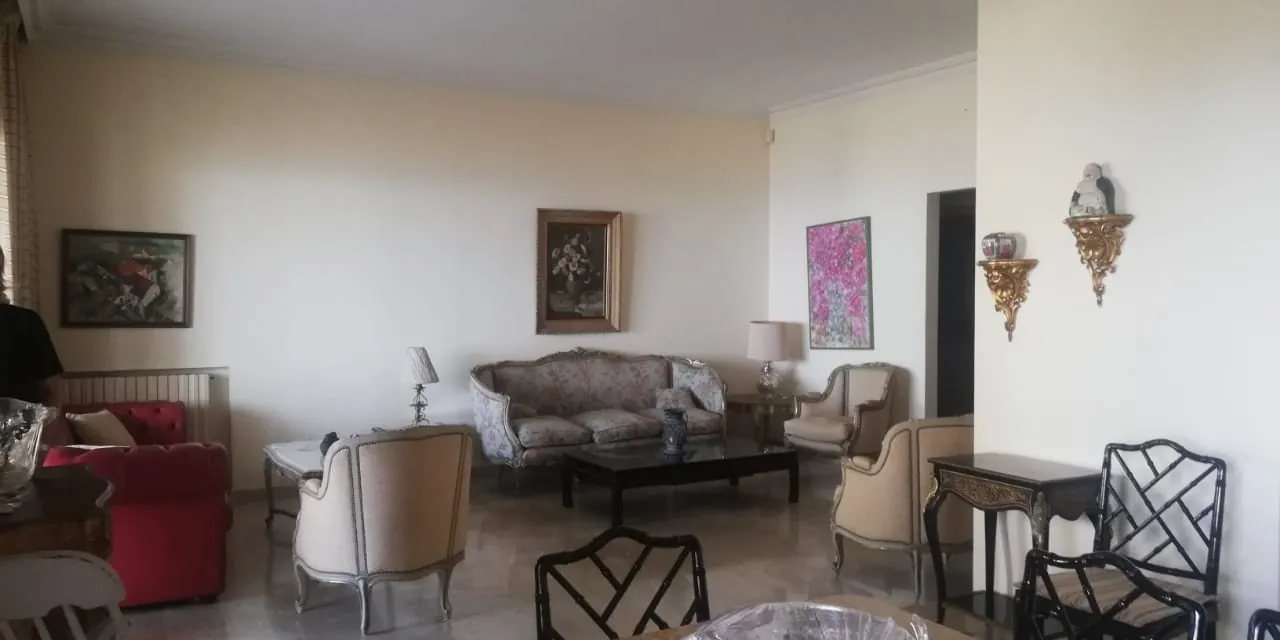 Spacious Apartment With Terrace And Garden for Rent In Mtyaleb