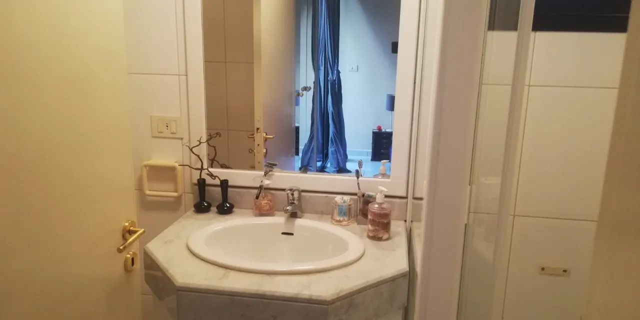 Spacious Apartment With Terrace And Garden for Rent In Mtyaleb — الصورة 10