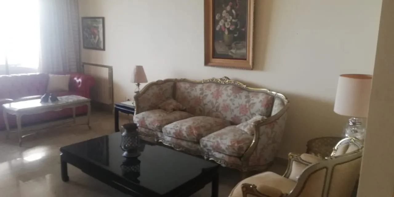 Spacious Apartment With Terrace And Garden for Rent In Mtyaleb — الصورة 2