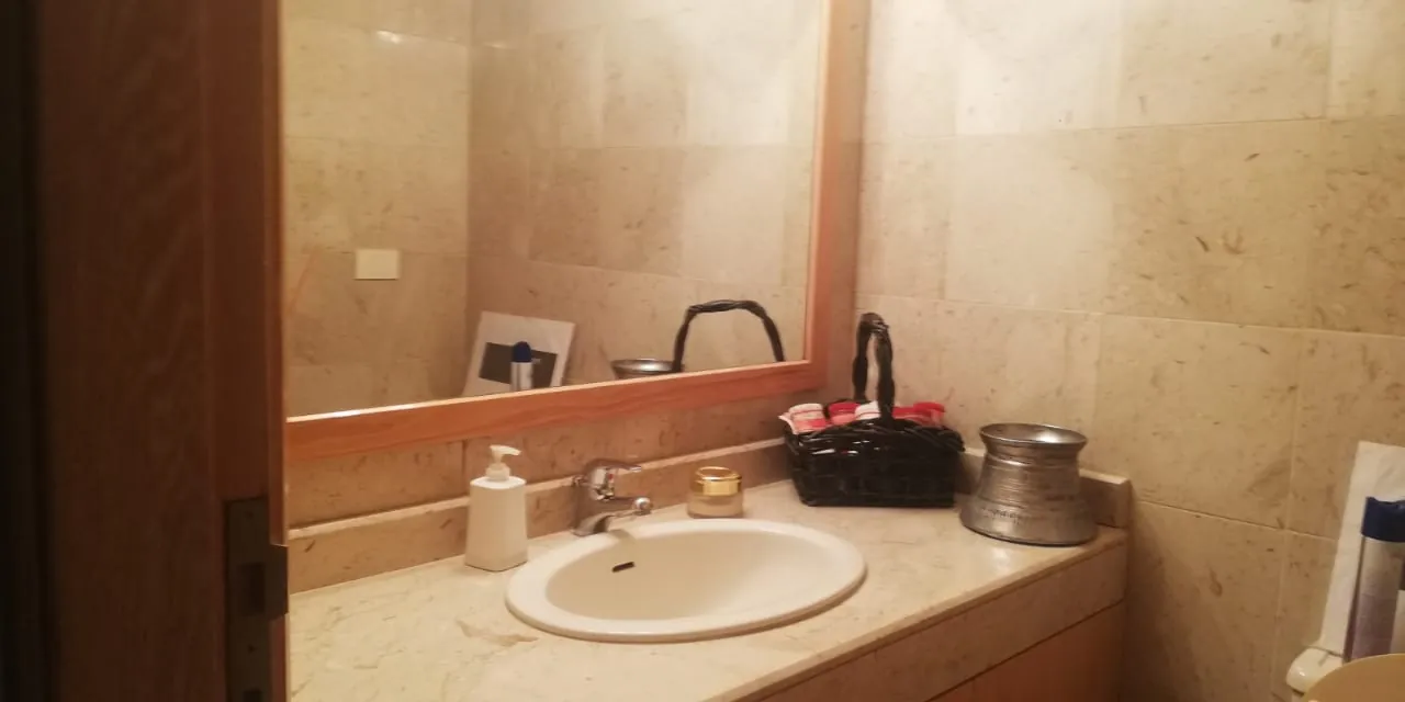 Spacious Apartment With Terrace And Garden for Rent In Mtyaleb — الصورة 7