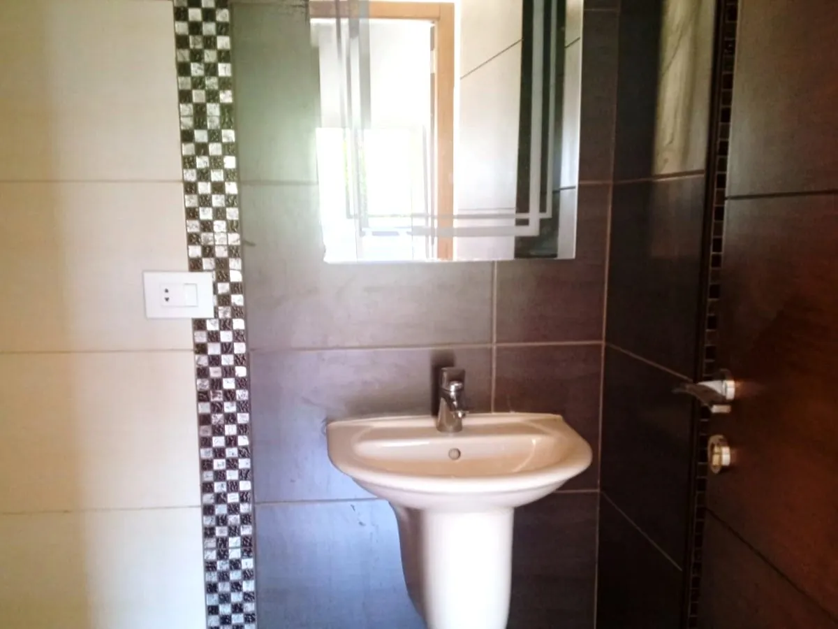 Apartment with Terrace & Partial Sea View for Sale in Jbeil — الصورة 8