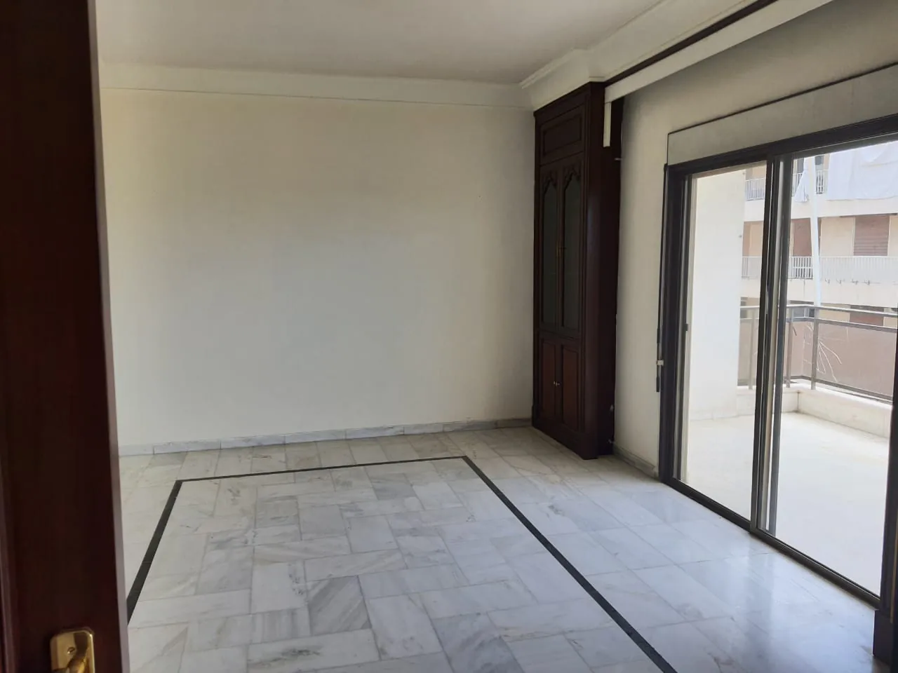 Spacious Duplex for Sale In Mansourieh — الصورة 10