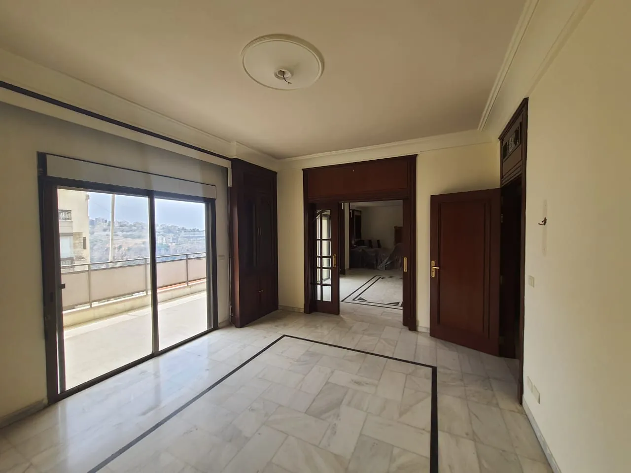 Spacious Duplex for Sale In Mansourieh — الصورة 4