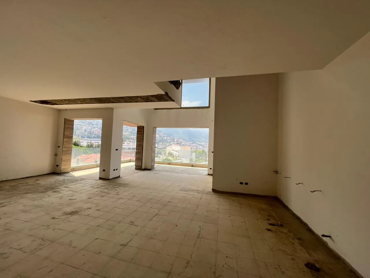Duplex Apartment with unblocked sea view for Sale in Adma — الصورة 2