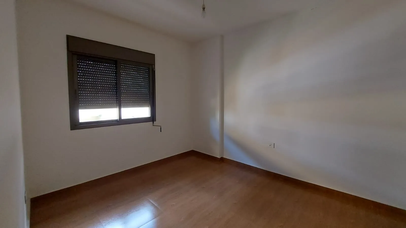 3-Bedroom Apartment With Seaview for Rent in Halat — photo 4