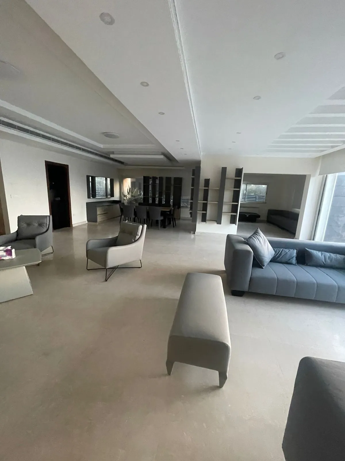 Spacious Modern And Furnished Apartment With Terrace for Rent In Sahel Alma — الصورة 8
