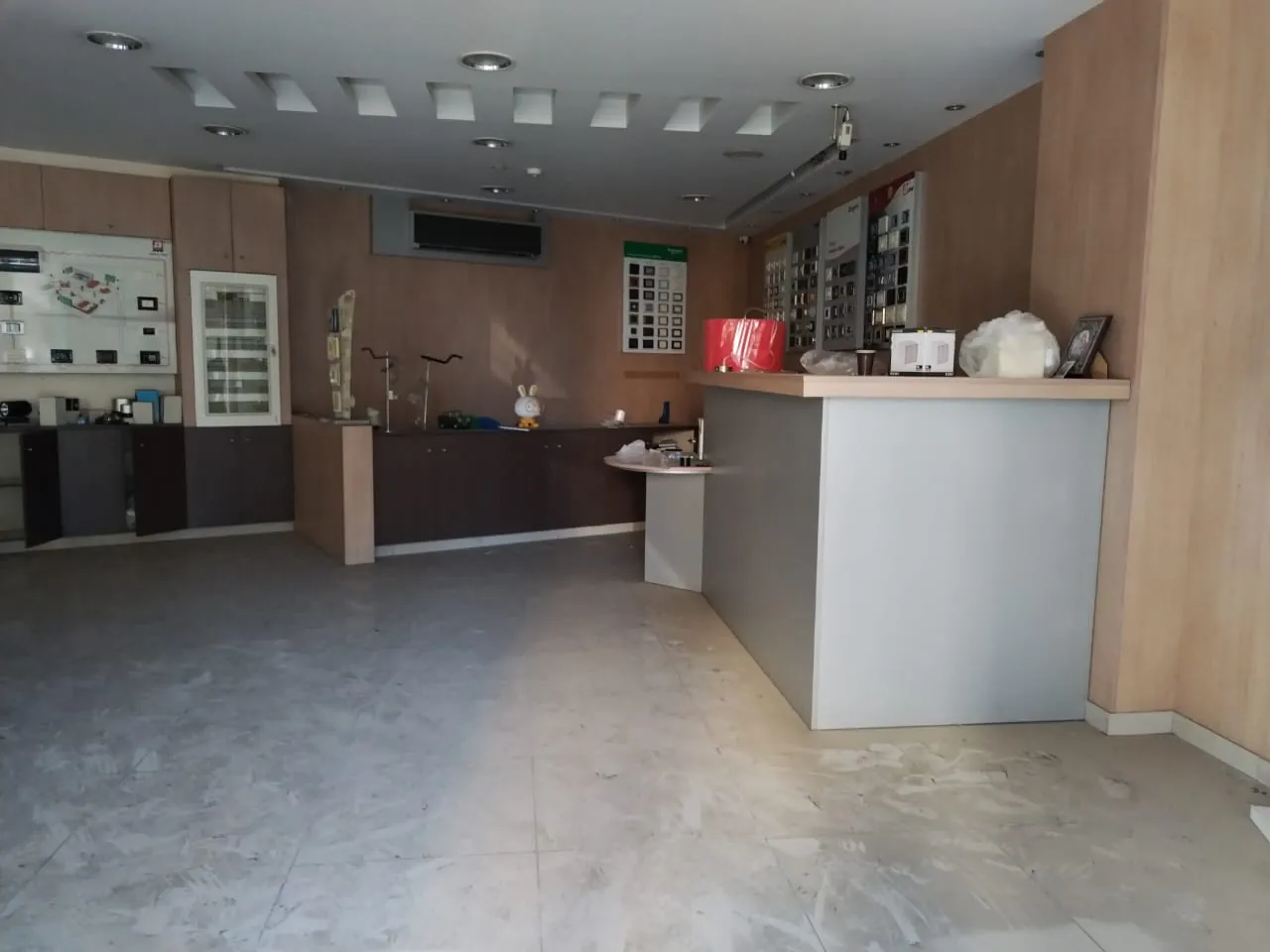 90 SQM Duplex Shop for Rent In Zouk Mikael — الصورة 4