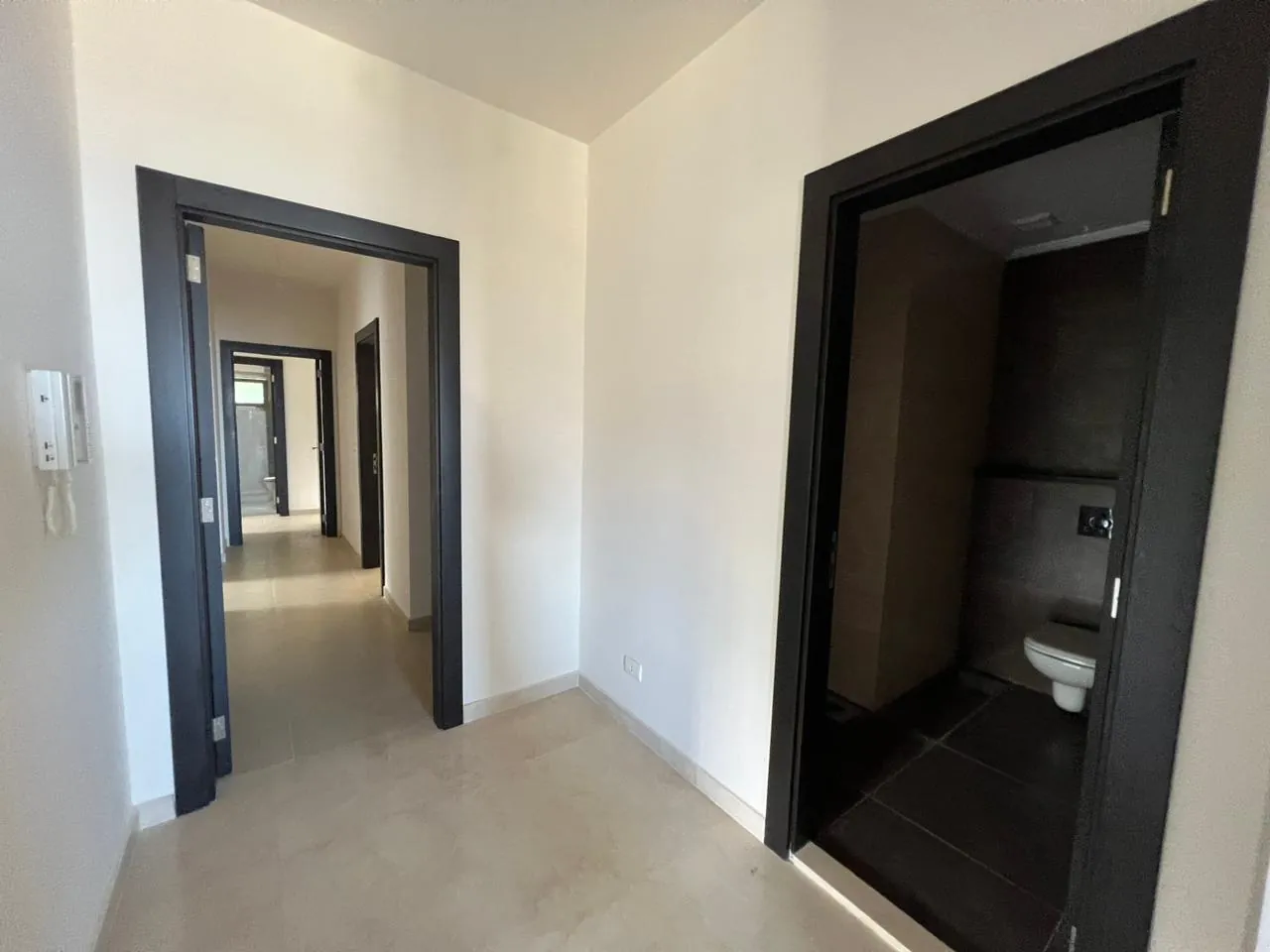 Lovely Deluxe Apartment With Panoramic Seaview for Sale In Kfarhbeib — الصورة 3