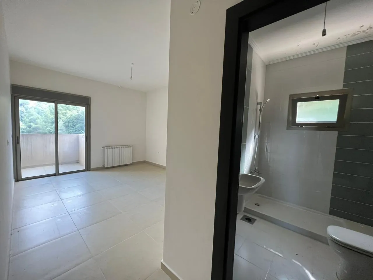 Lovely Deluxe Apartment With Panoramic Seaview for Sale In Kfarhbeib — الصورة 7