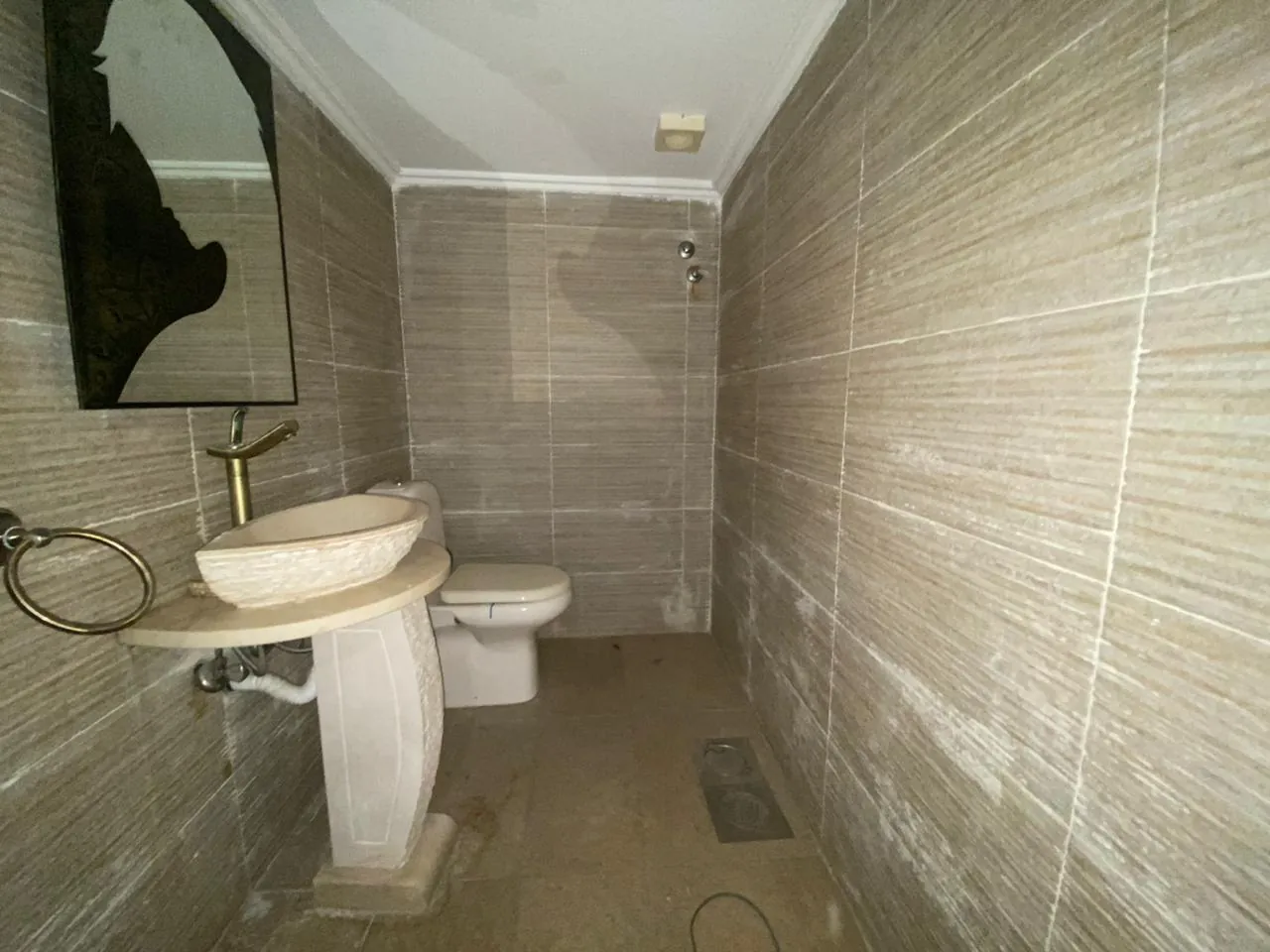 Ground Floor Apartment With Terrace for Rent in Kfarhbeib — photo 5