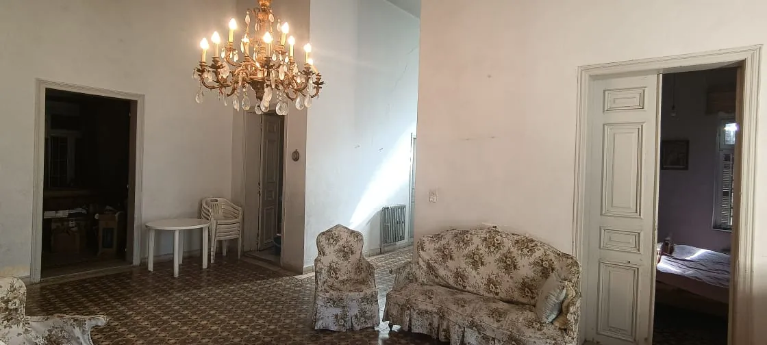 Traditional Old House with Garden for Rent in Jbeil — الصورة 4