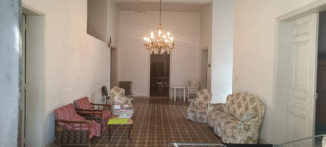 Traditional Old House with Garden for Rent in Jbeil — الصورة 6