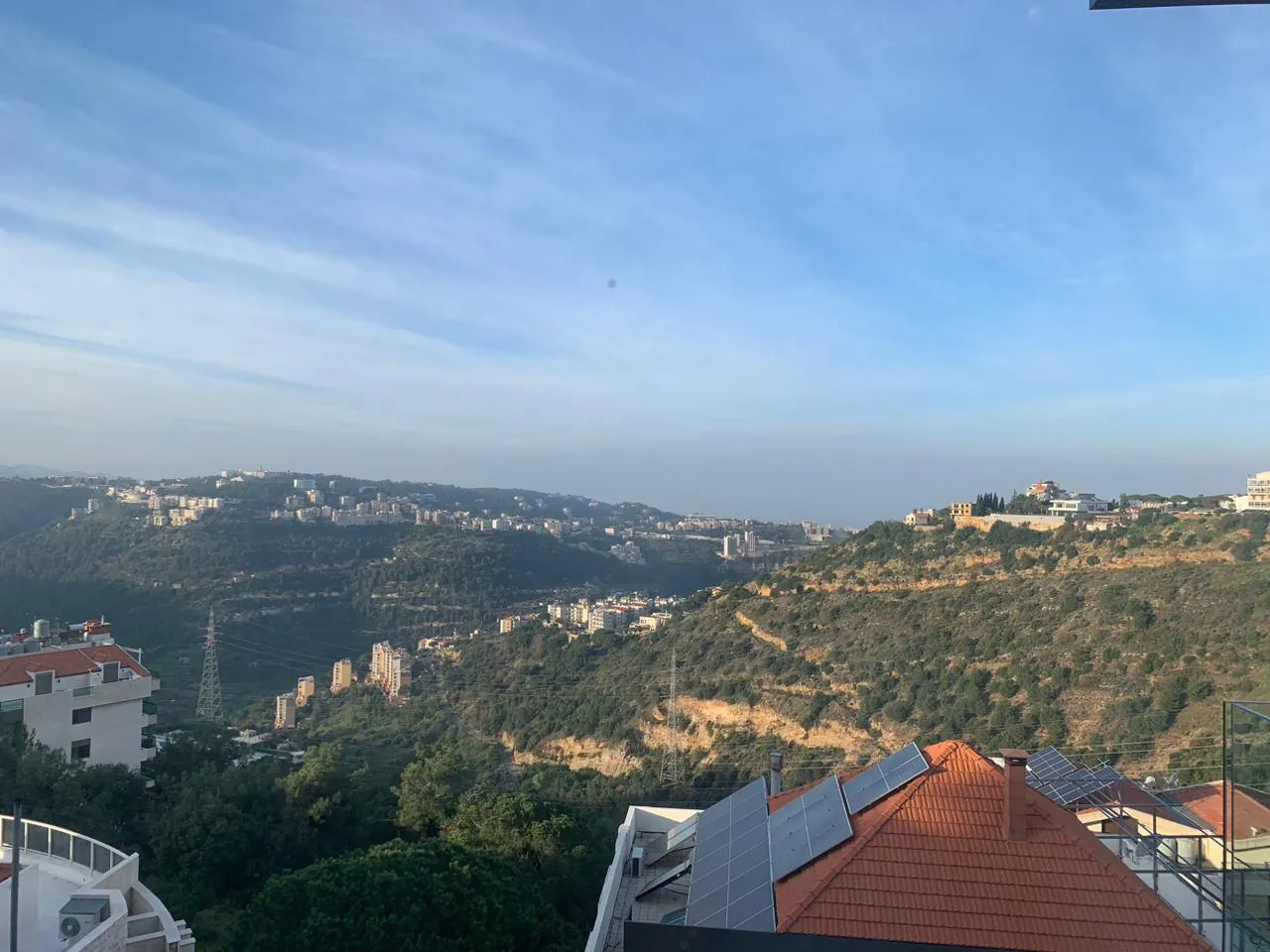 Spacious Duplex With Terrace for Sale In Monteverde — الصورة 3