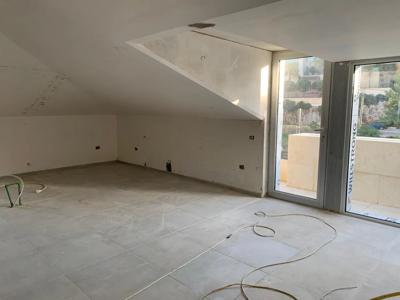 Spacious Duplex With Terrace for Sale In Monteverde — الصورة 4