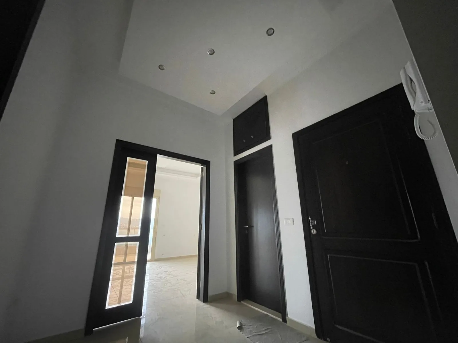 Spacious Duplex With Roof And Terrace for Sale In Baabdat — الصورة 3