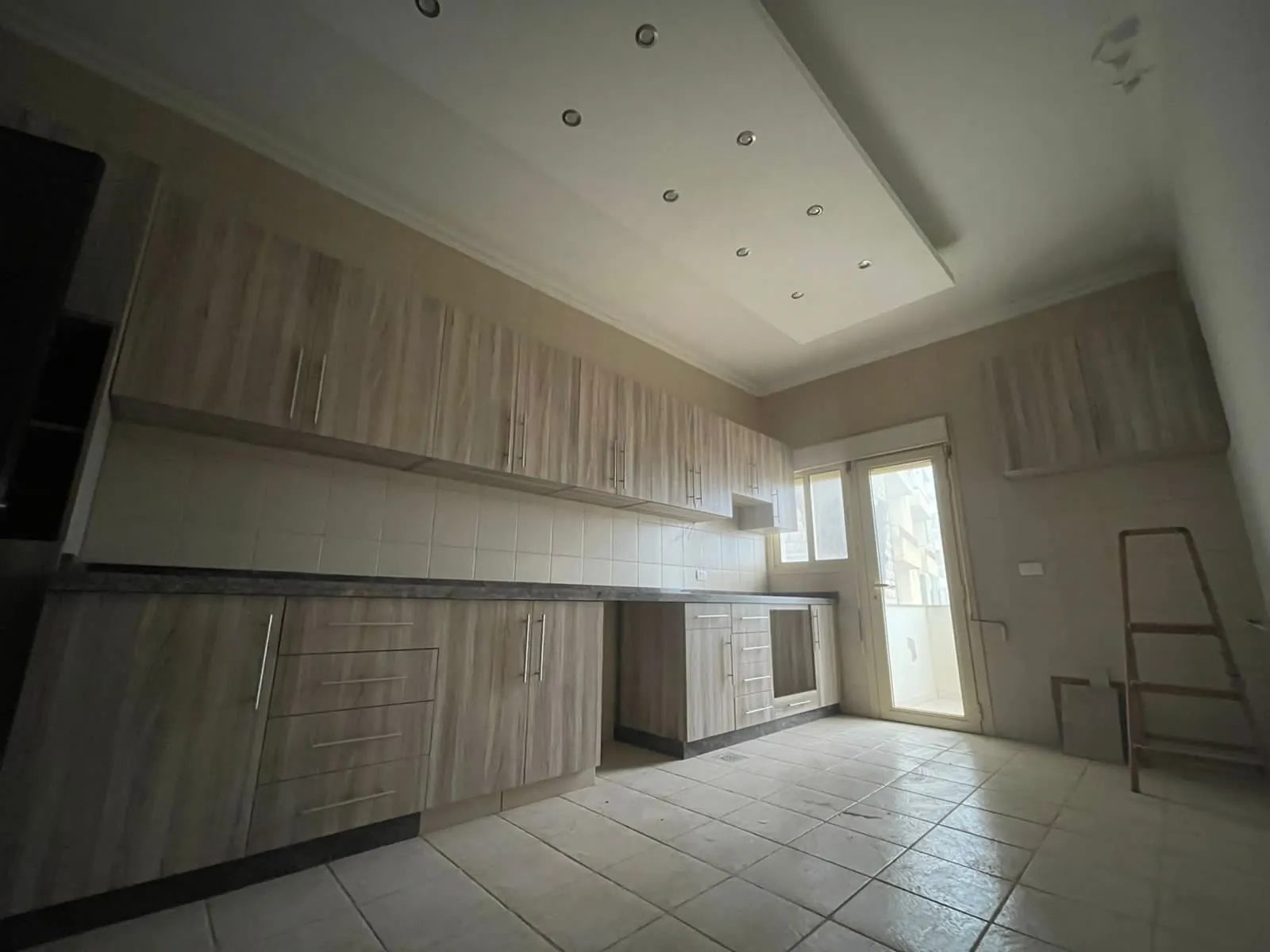 Spacious Duplex With Roof And Terrace for Sale In Baabdat — الصورة 5