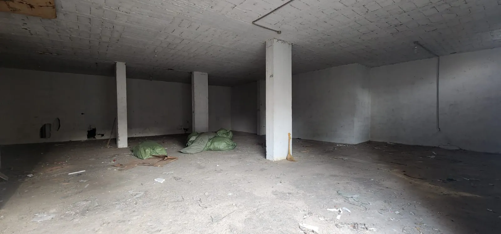 Warehouse for Sale In The Heart Of Hazmieh — الصورة 2