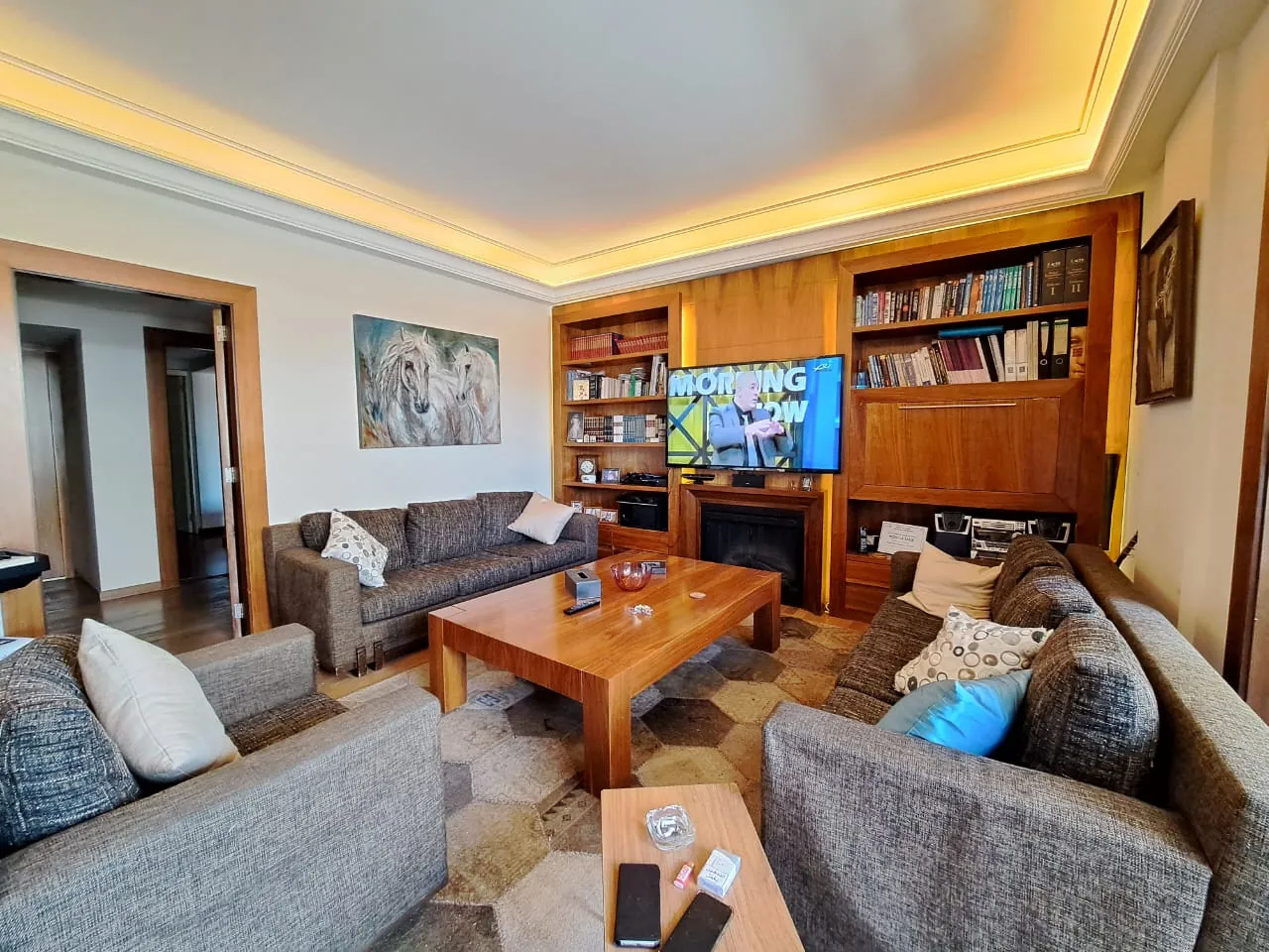 Spacious Apartment for Sale in Bouchrieh — الصورة 3